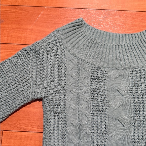Cozy Teal Cable Knit Sweater - Picture 5 of 7